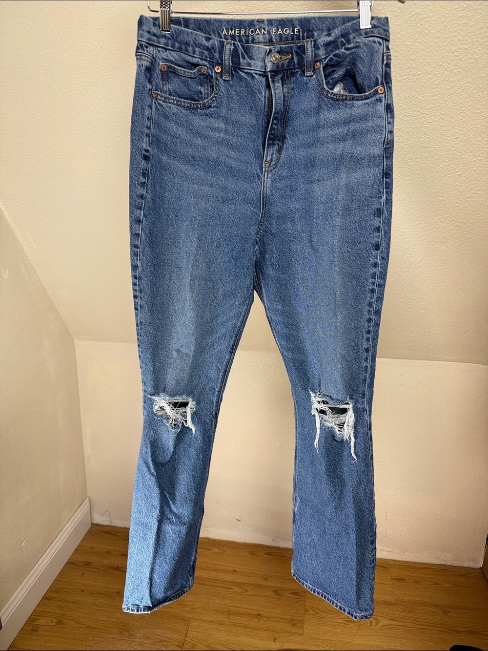 AMERICAN EAGLE curvy 90's bootcut Jeans, Size 10 Regular